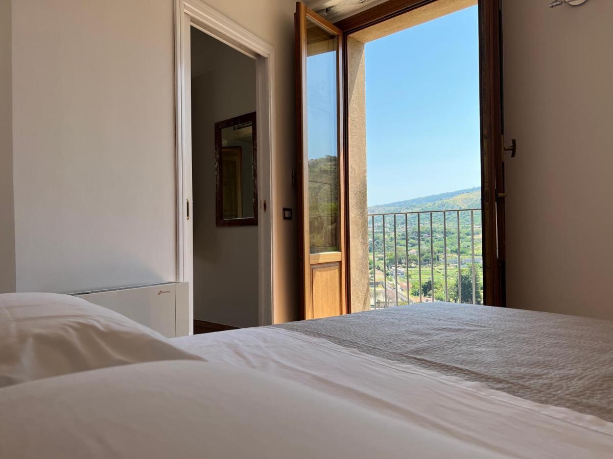 La Rupe Apartments Tropea Eksteriør bilde